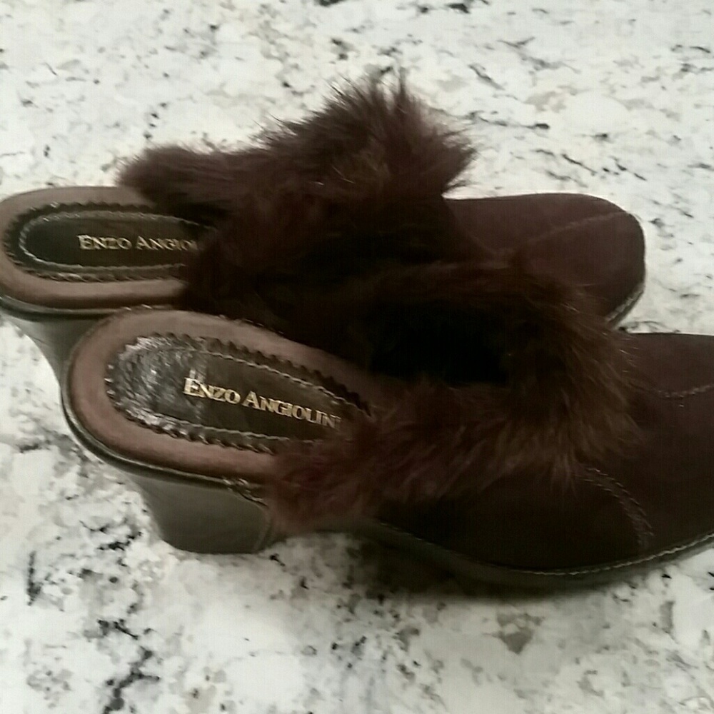 Enzo Angiolini Brown Suede Fur Trimmed Clogs EUC